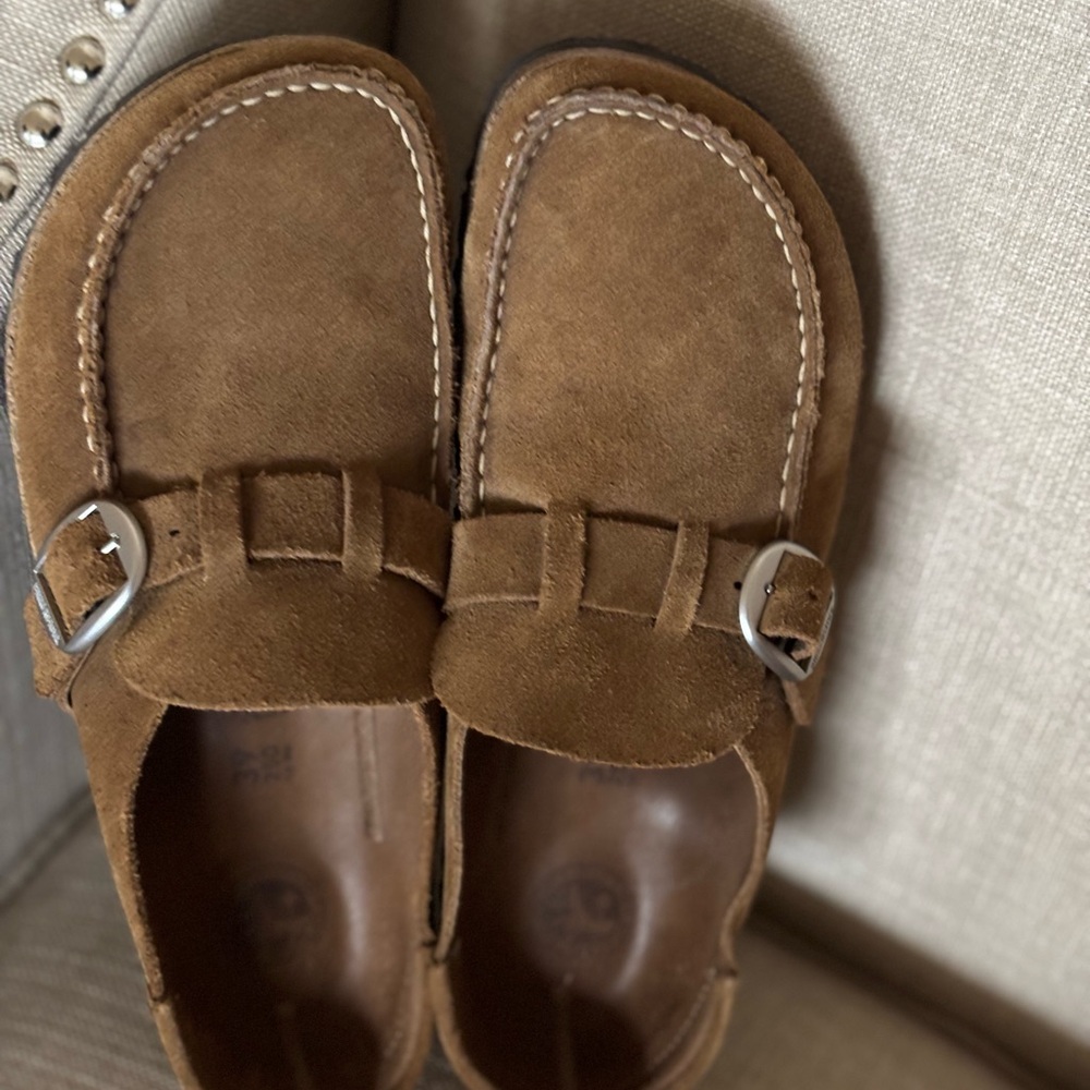 Like new. Birkenstock Brown Suede Mules with Silver Buckle